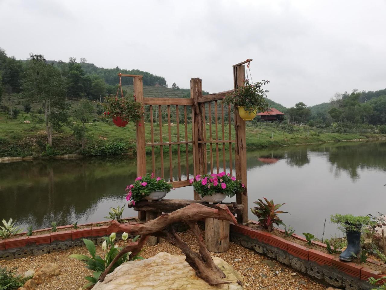 Gio Lao Eco Lodge - Dao Che Thanh Chuong Trai Do Exteriör bild